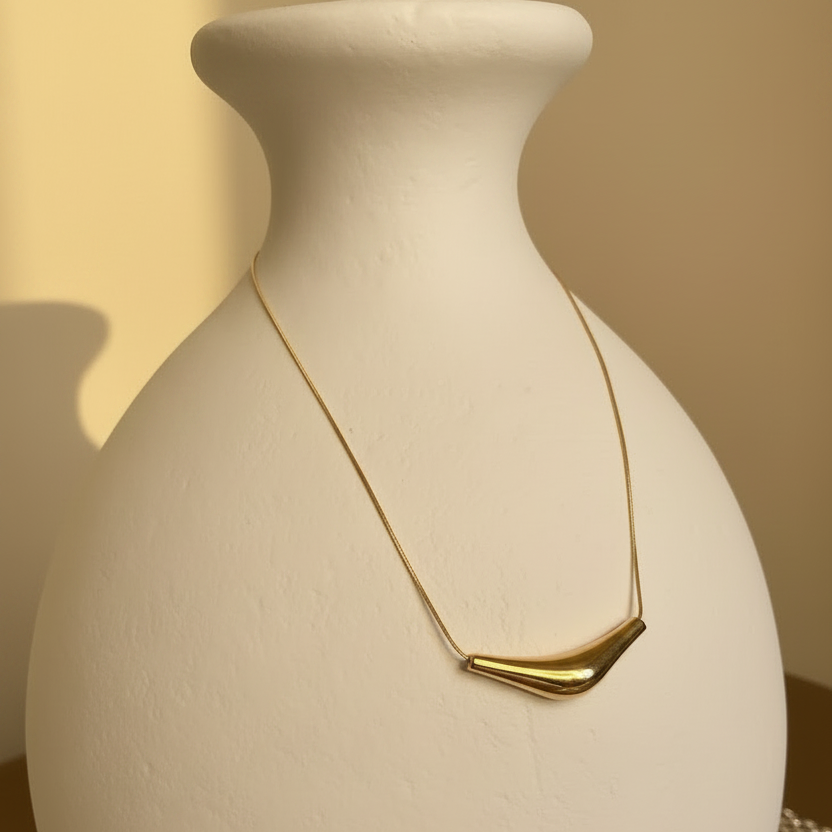 Blair Curve – Vase
