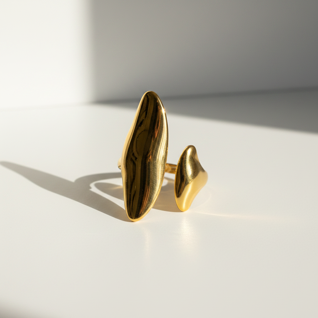 Modern Muse Ring – Golden Hour