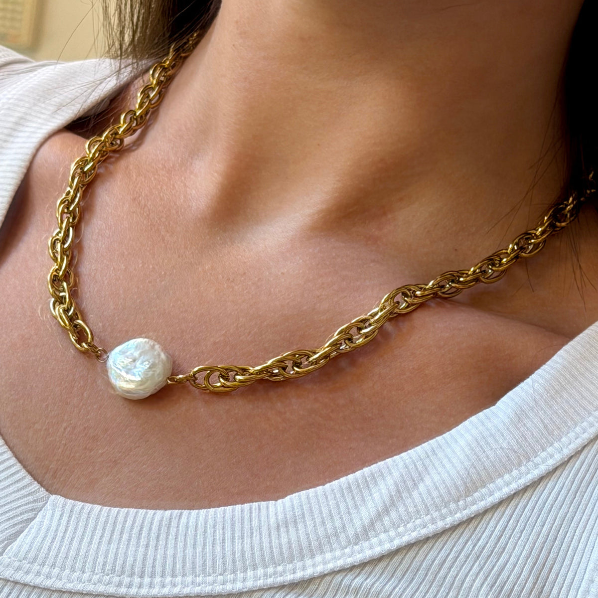 Sloane Pearl Chain Necklace